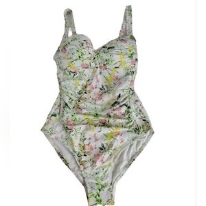 NipTuck Wattlewedo Twist Bodice One Piece Swimsuit Size 4